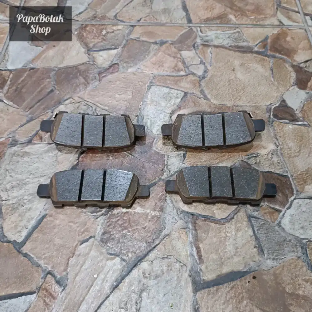Kampas Rem Brake Pad Belakang Original Nissan Xtrail T32