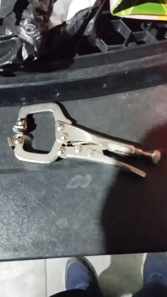 Dicari Tukang las mobil ketok berpengalaman