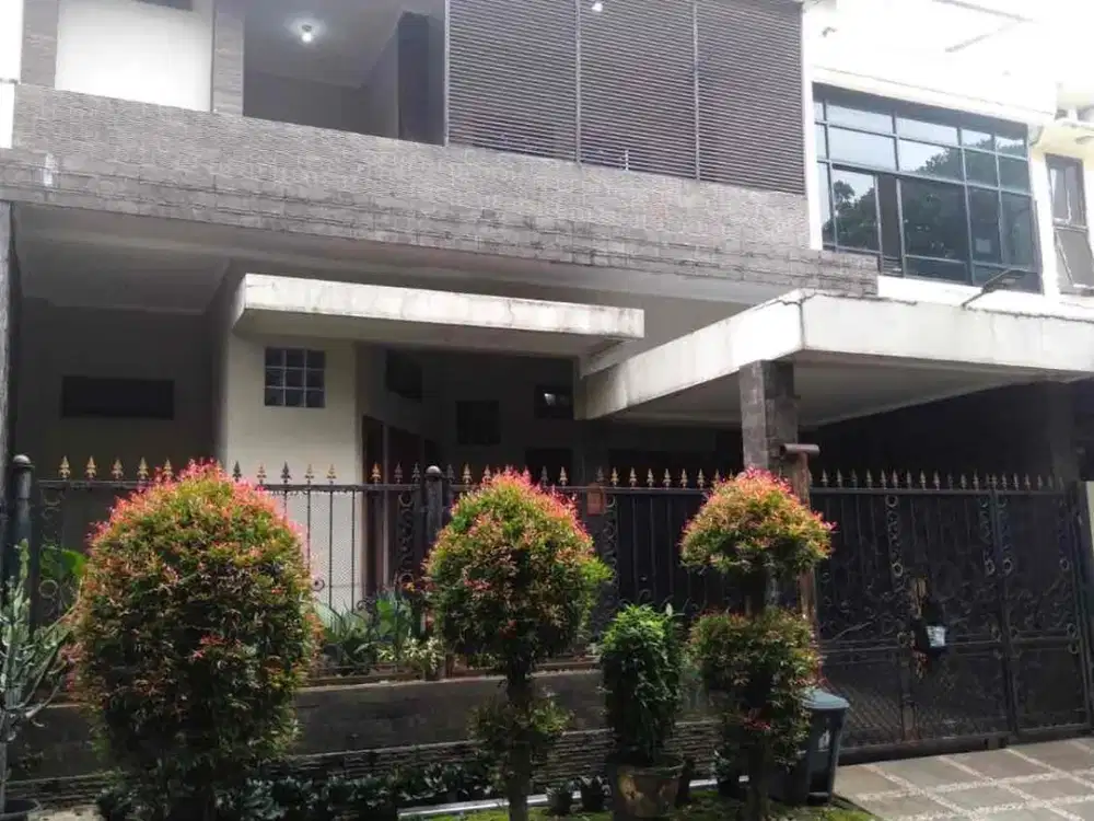 NT452 Di sewa kan Rumah Siap Huni Semi Furnished Citra Gran Cibubur