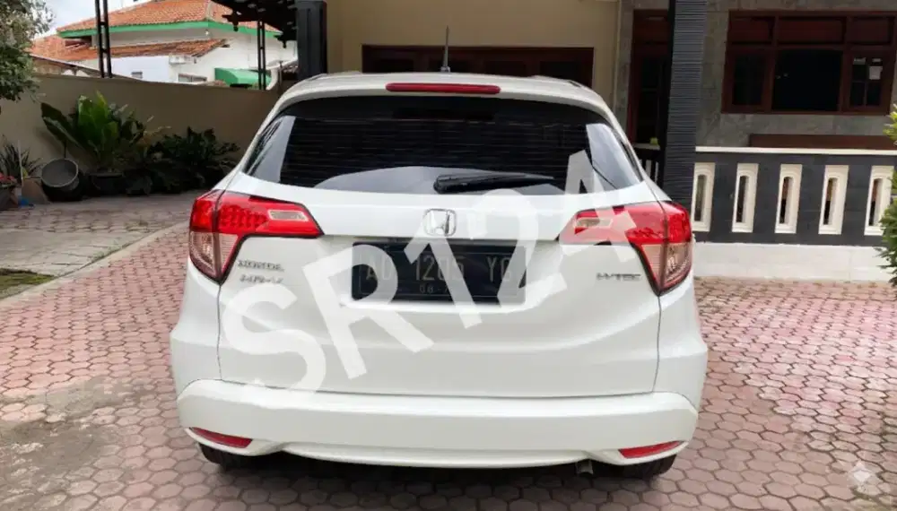 FOR SALE !! HRV TH 2015 TYPE E CVT