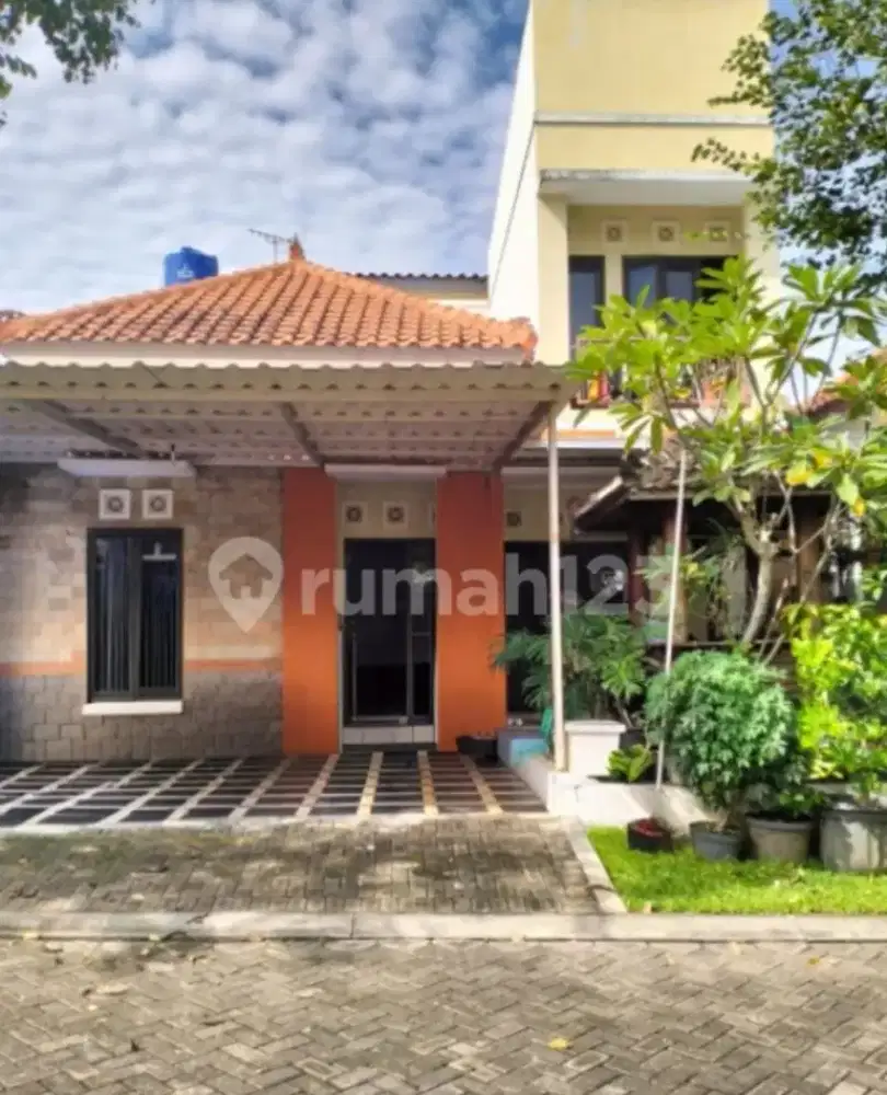 Dijual Rumah 2 Lantai di Beranda Bali Bsb City
