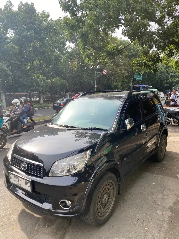 Toyota Rush 2010 Bensin