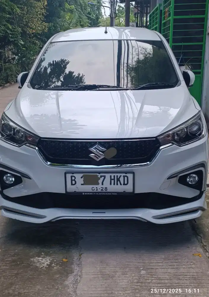Ertiga Sport Hybrid AT 2022/2023