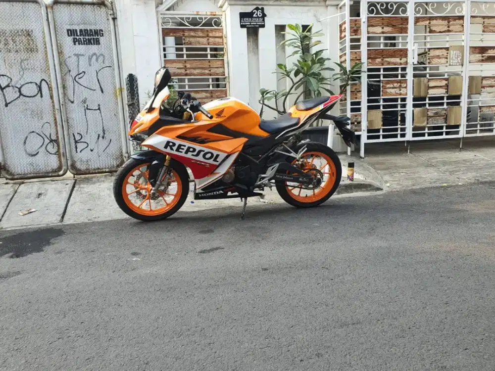 Honda CBR 150 abs repsol 2021 km low istimewa