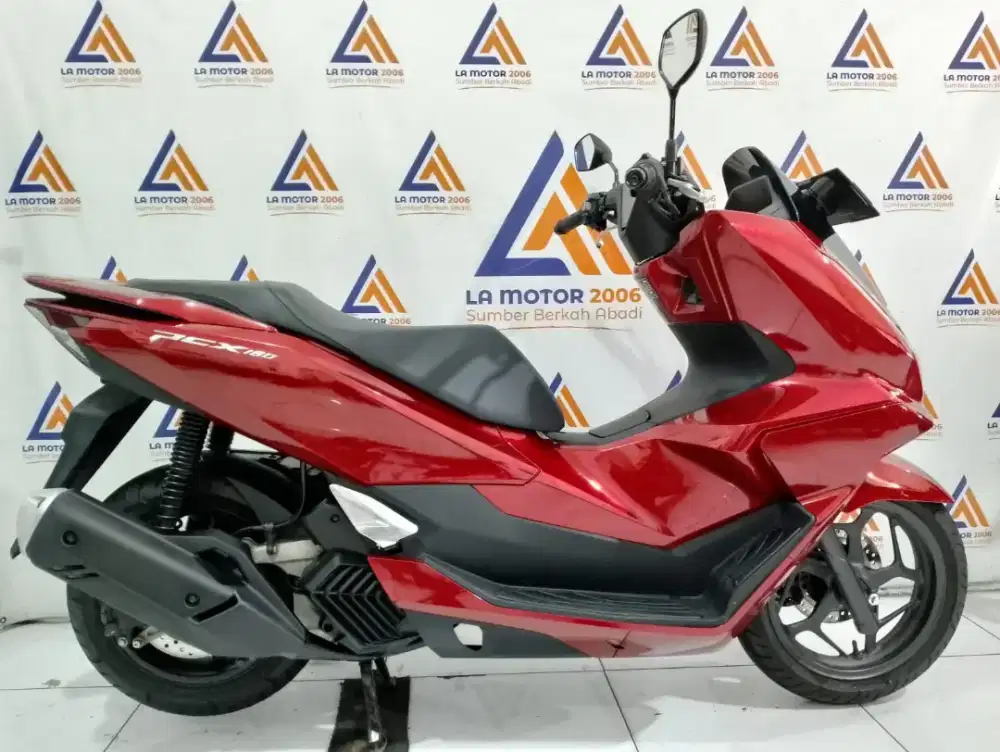 GRESS LIKE NEW LOW KM HONDA PCX 160 CBS THN 2025