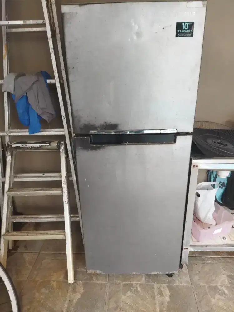 kulkas bekas samsung