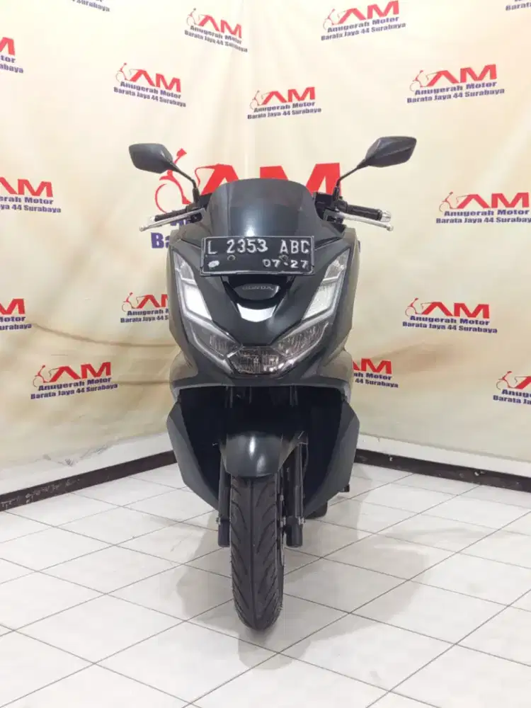 Km 7 Ribu Honda PCX 160 CBS Tahun 2022 hitam