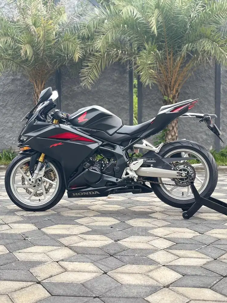 Honda CBR 250RR ABS Thn 2018 Hitam Doff Odo 7rb Jarang Pakai Koko Moto