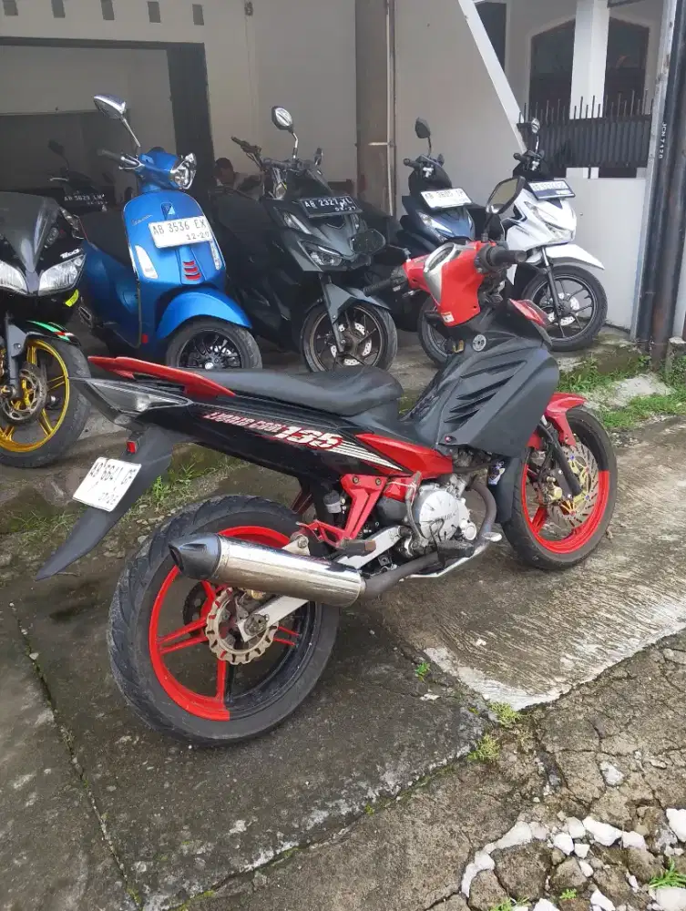 Jupiter MX 135 tahun 2013 spek touring nyaman dipakai