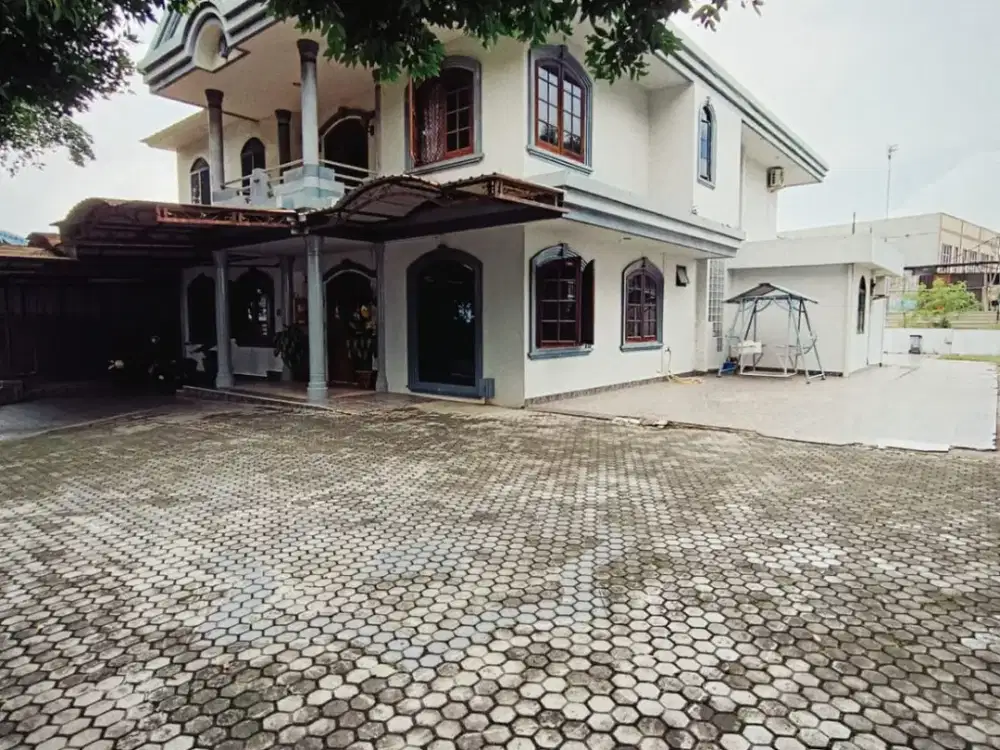Dijual Rumah Mewah Crown Hill Batam Centre