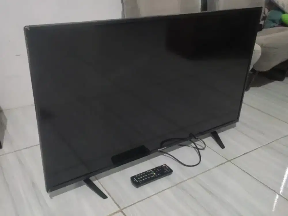 Panasonic led 40 inchi normal