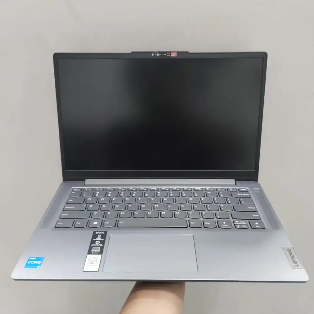 IDEAPAD SLIM 3 DISK 300 RB