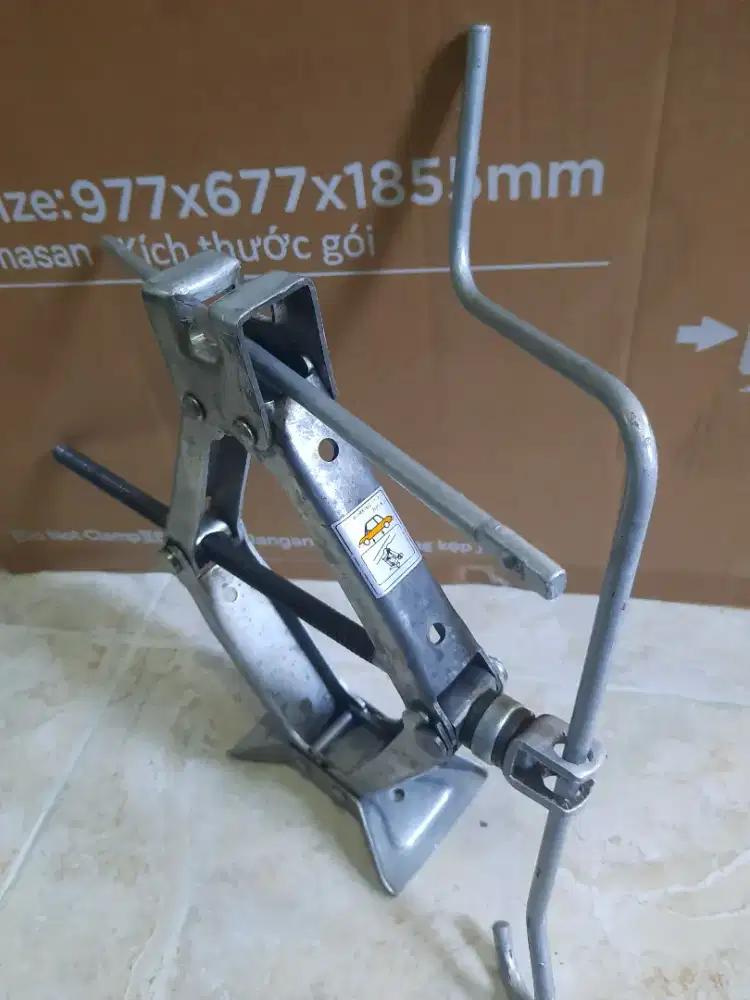 Dongkrak ori Toyota Camry