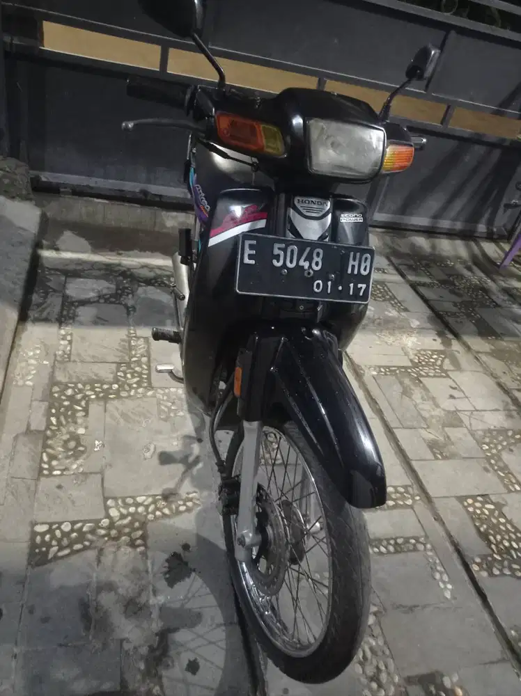 Honda grand c100 1995.