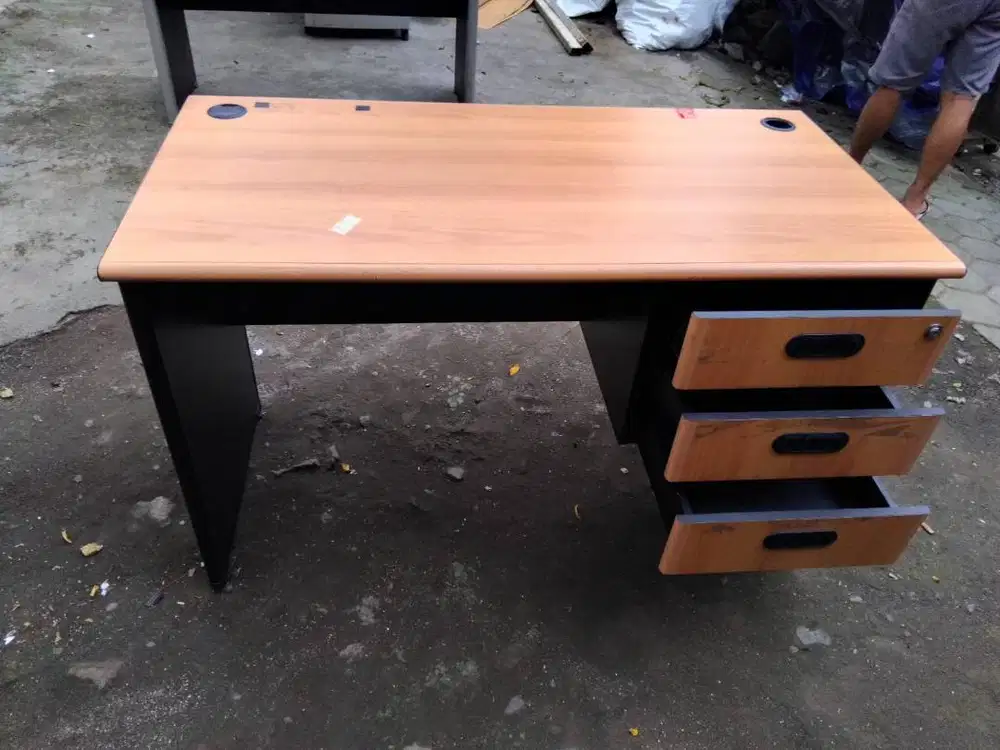 meja kerja Uno murah 120x60x75