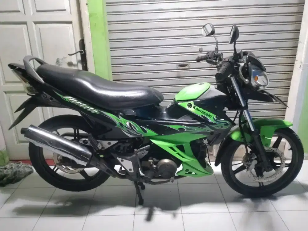 Kawasaki Athlete th 2010