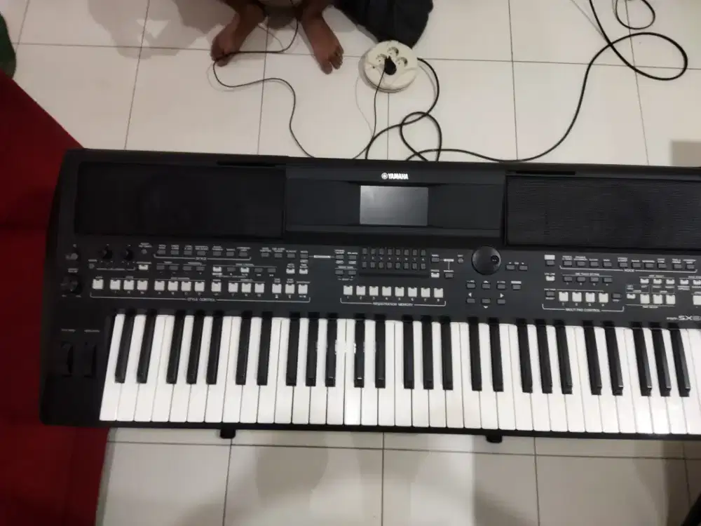 KEYBOARD YAMAHA PSR SX-600