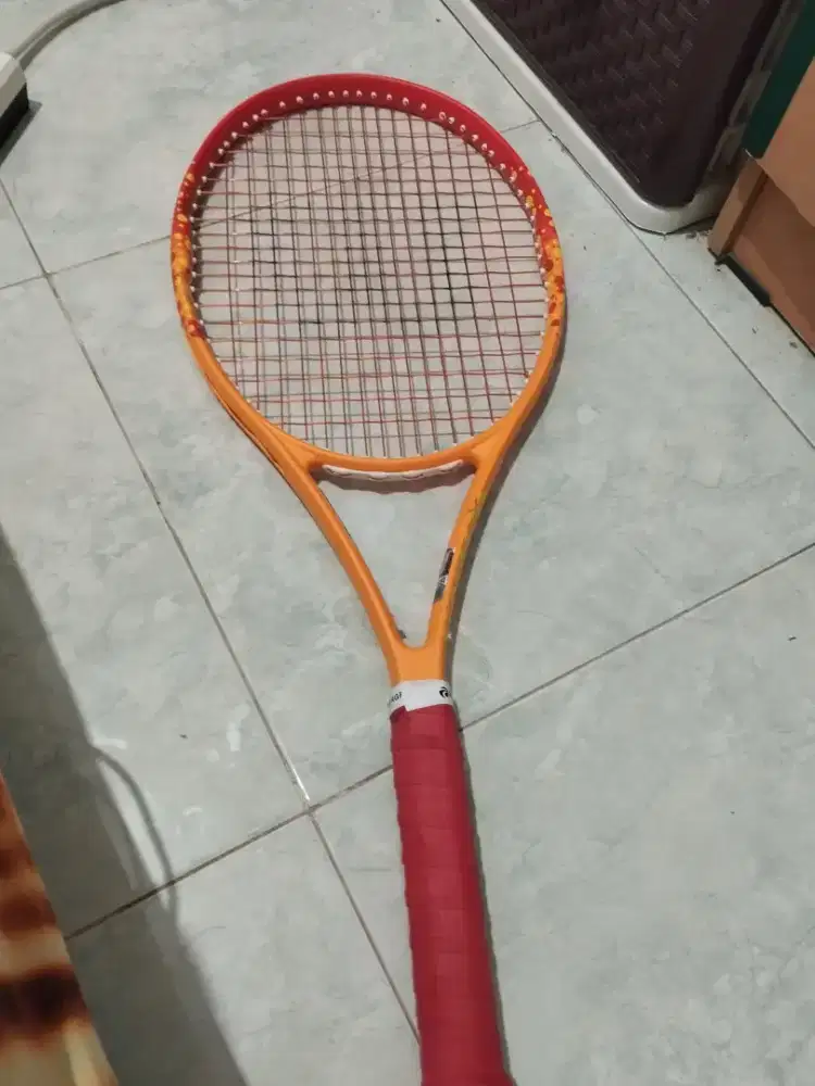 Raket Tenis WILSON EXCLUSIVE 103