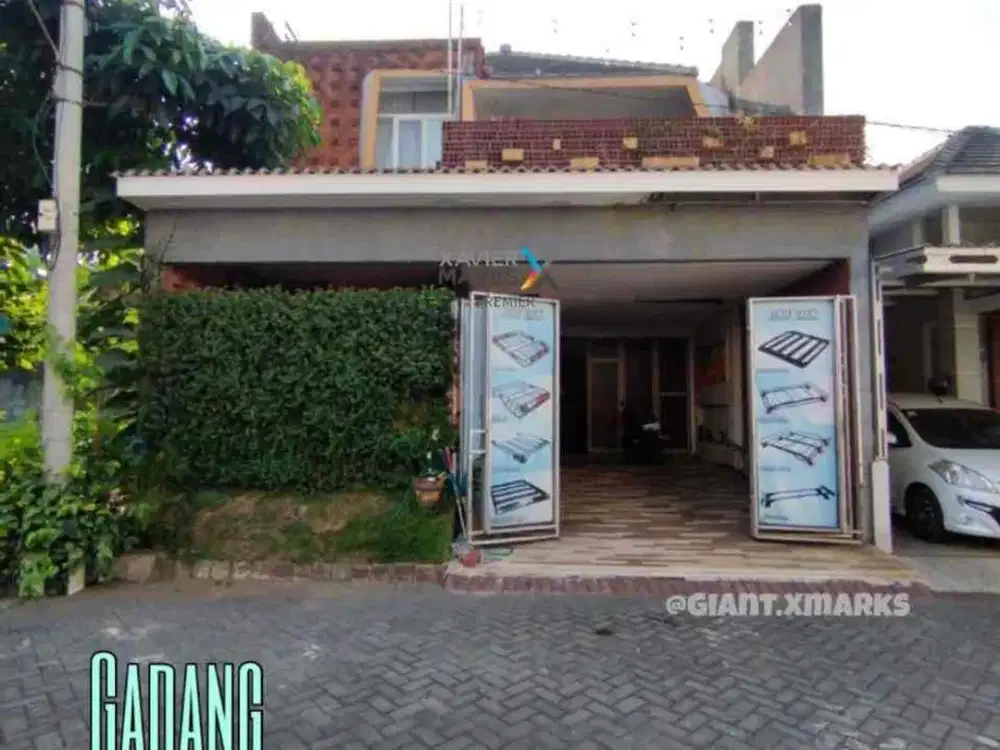 Rumah Modern 2 lantai semi furnished di Green living Residence Gadang Malang