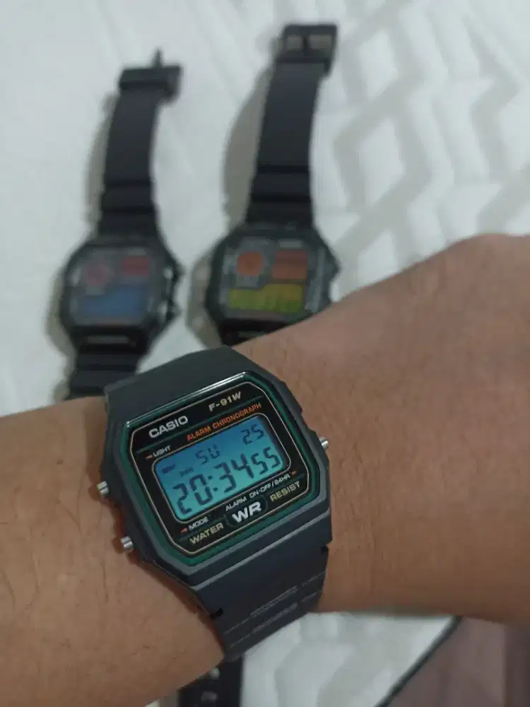 Casio F91W Polarized LCD + NFC MOD