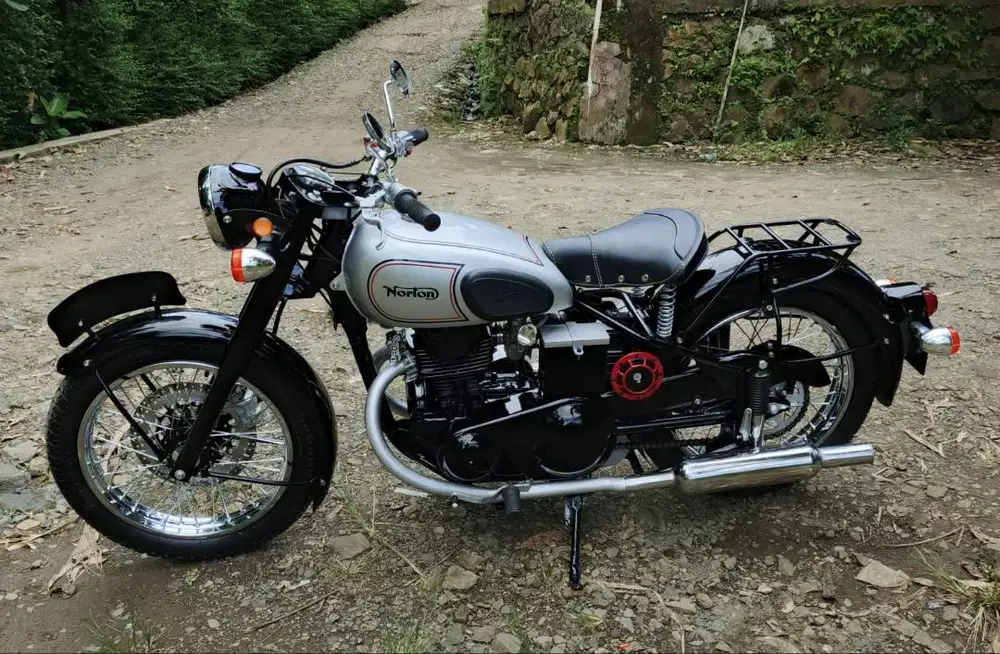 Norton Basic Binter Mercy (KZ200)