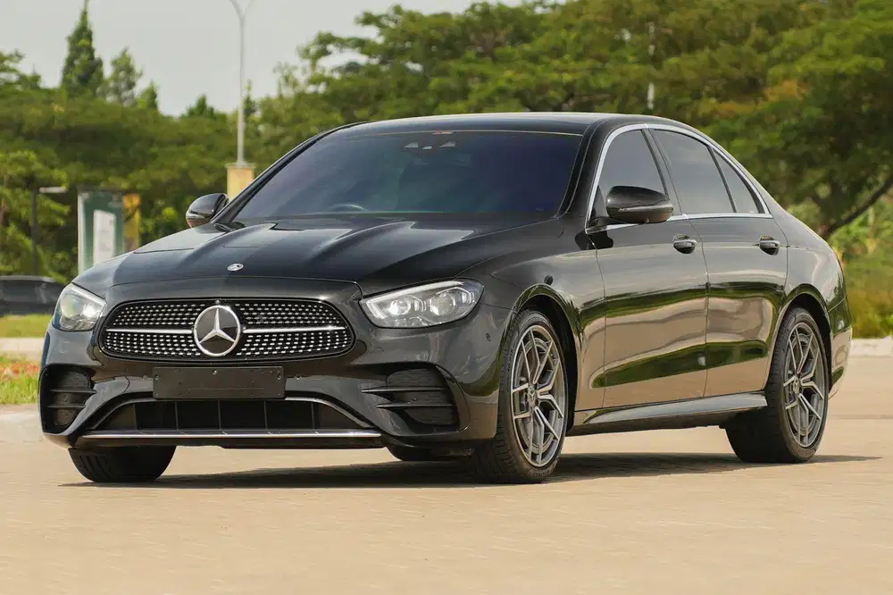 (DP 10jt) Mercedes Benz E300 AMG Line Facelift 2022