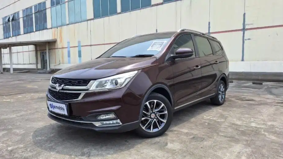 DP RENDAH Wuling Cortez 1.5 CT Lux Bensin-AT 2020 7LM