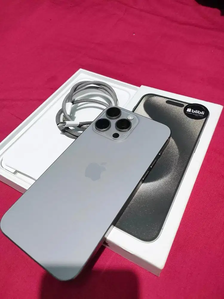 Iphone 15 promax 256 titanium bekas
