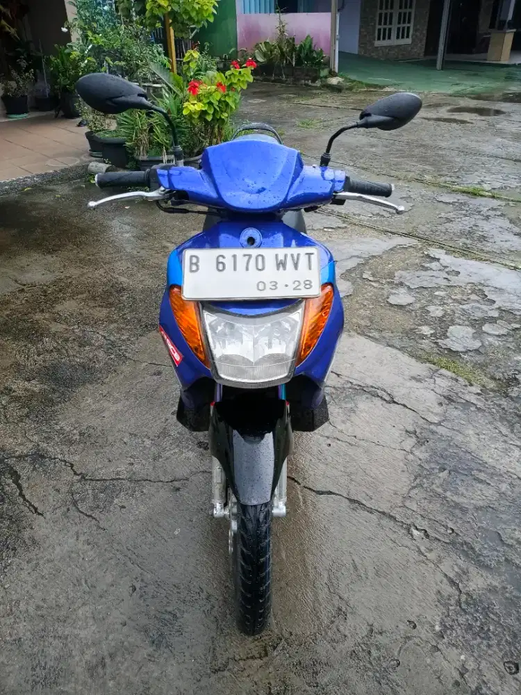 Yamaha nouvo 2004 biru hitam