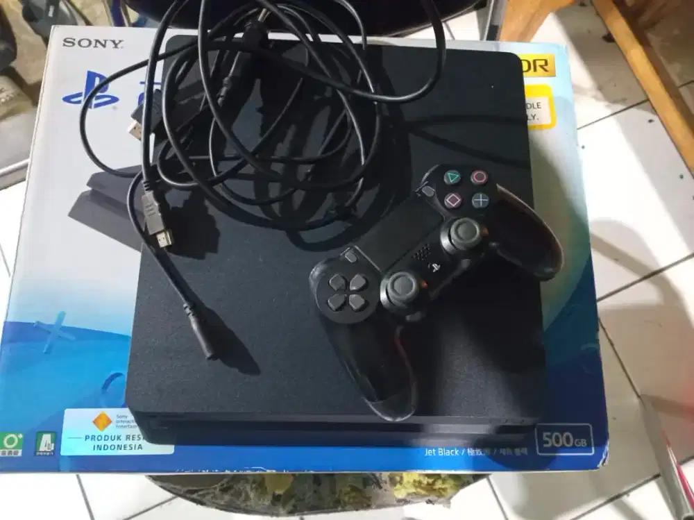 Ps4 slim 9.00 500gb seri 22
