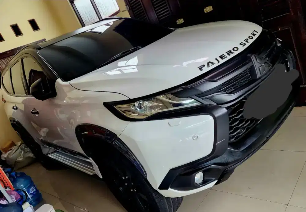 Pajero Sport Dakar 2020 white/black an sendiri pjk feb 2027
