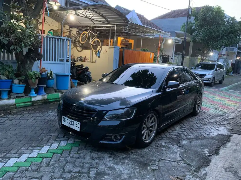 Sedan Camry 2007 Hitam Istimewa