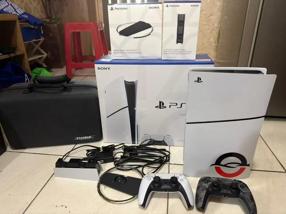 PS5 Slim 1TB DISC 6 bulan pemakaian, FULLSET BANYAK BONUS