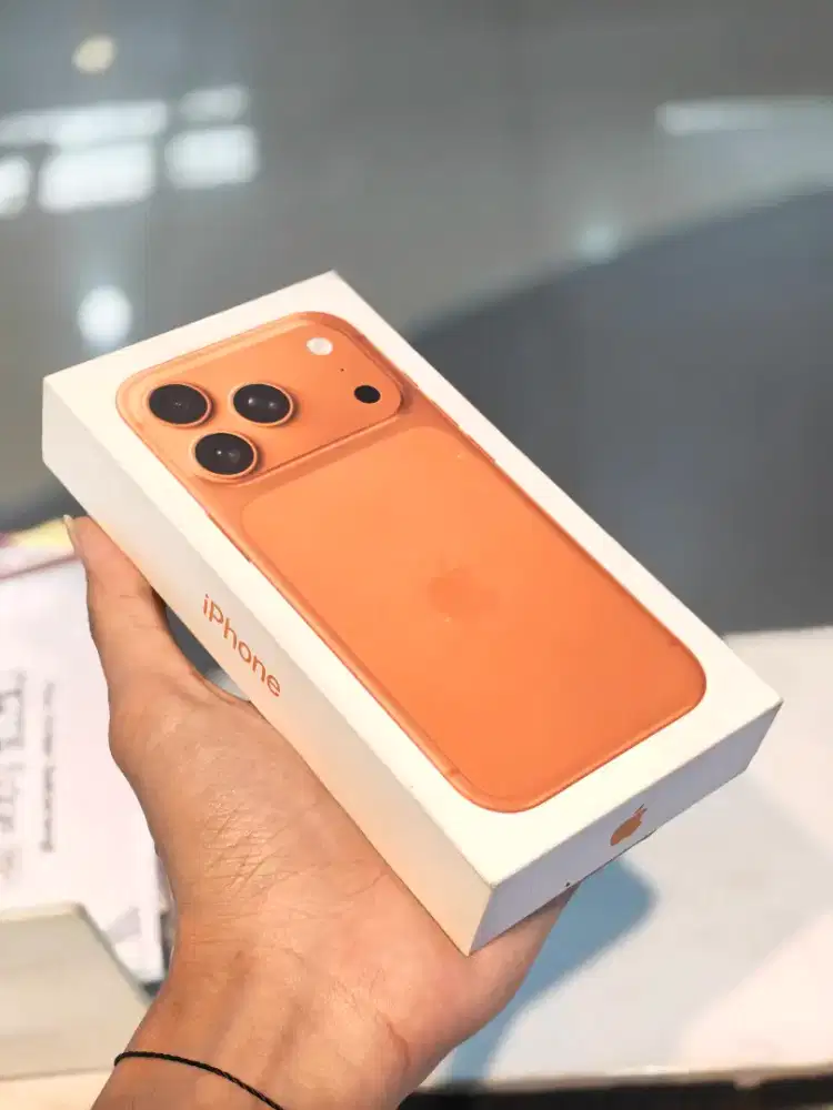 IPHONE 17 PROMAX ORANGE