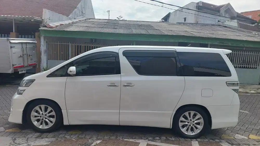 Toyota Vellfire 2013 Bensin