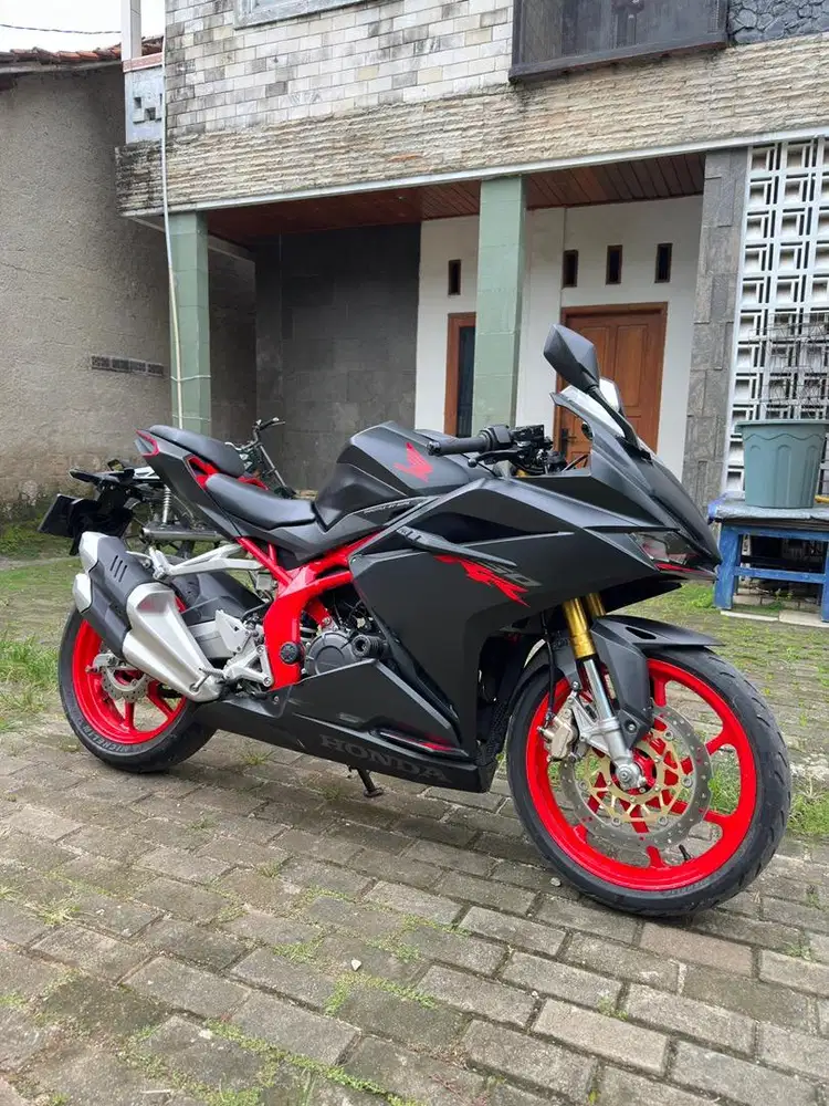 CBR 250rr ISTIMEWAH LIKE NEW KILOMETER 11.000