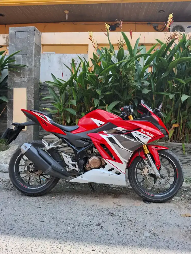 Honda CBR 150 tahun 2023