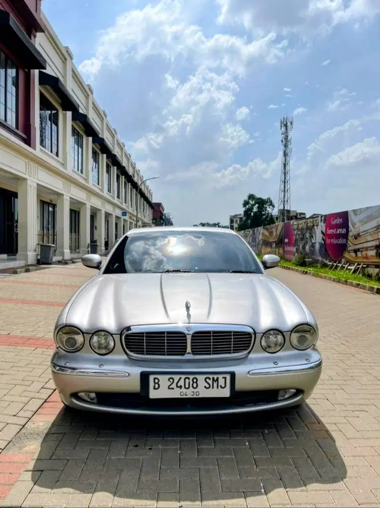 Jaguar XJ 3.0 V6 2006 Silver, Low KM 67rb