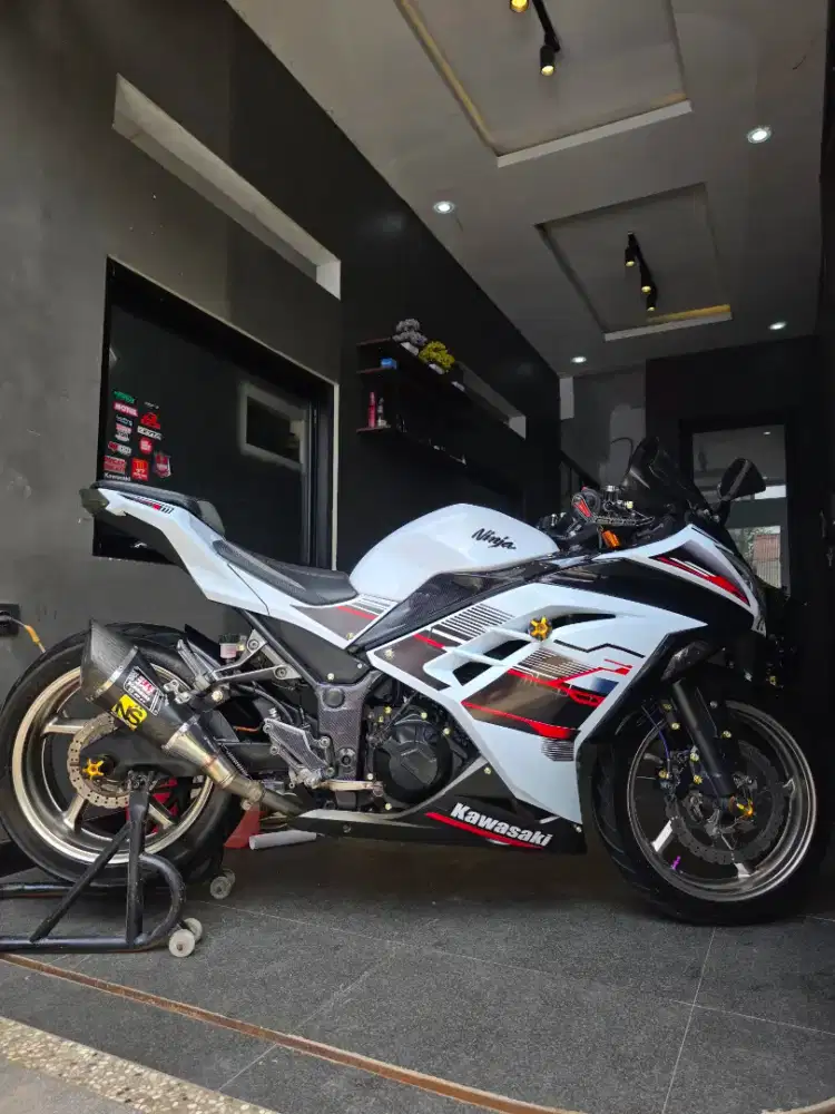 Kawasaki Ninja 250 FI Injeksi Thn 2013 KM 33rb Pjk Panjang Full Modif