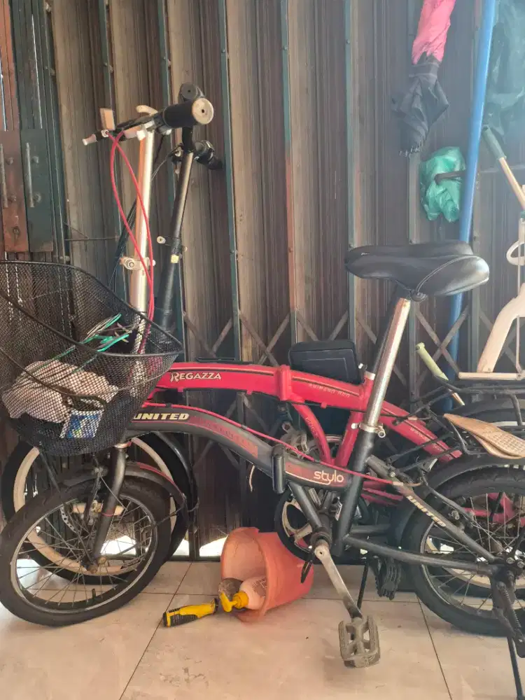 Di jual sepeda anak dua buah