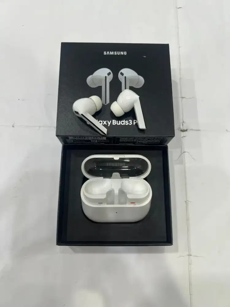 samsung buds 3 pro like new