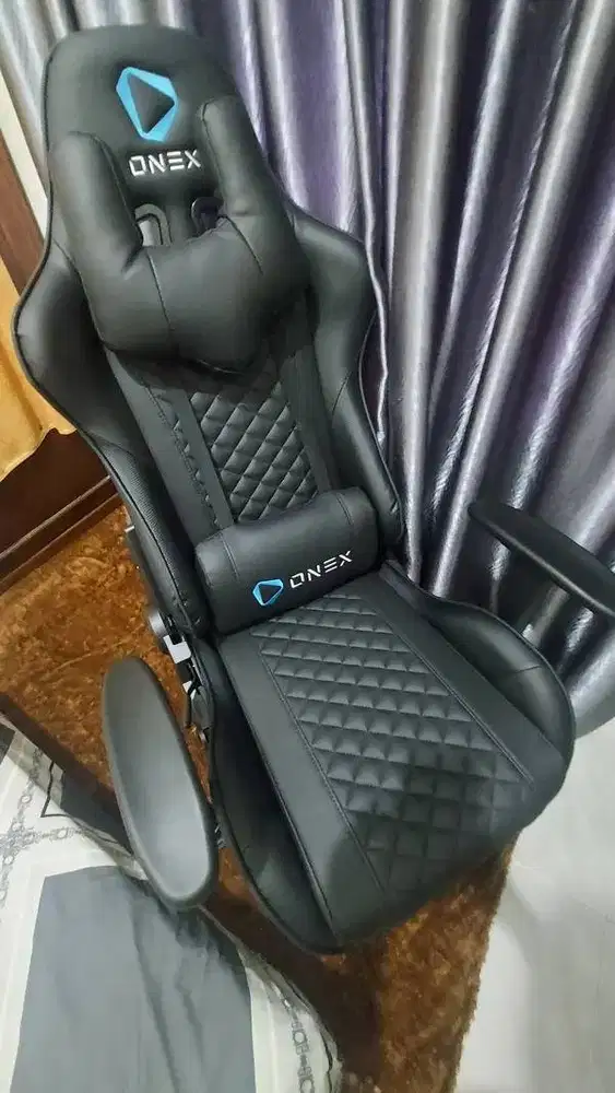 kursi gaming onex gx 3 second like new
