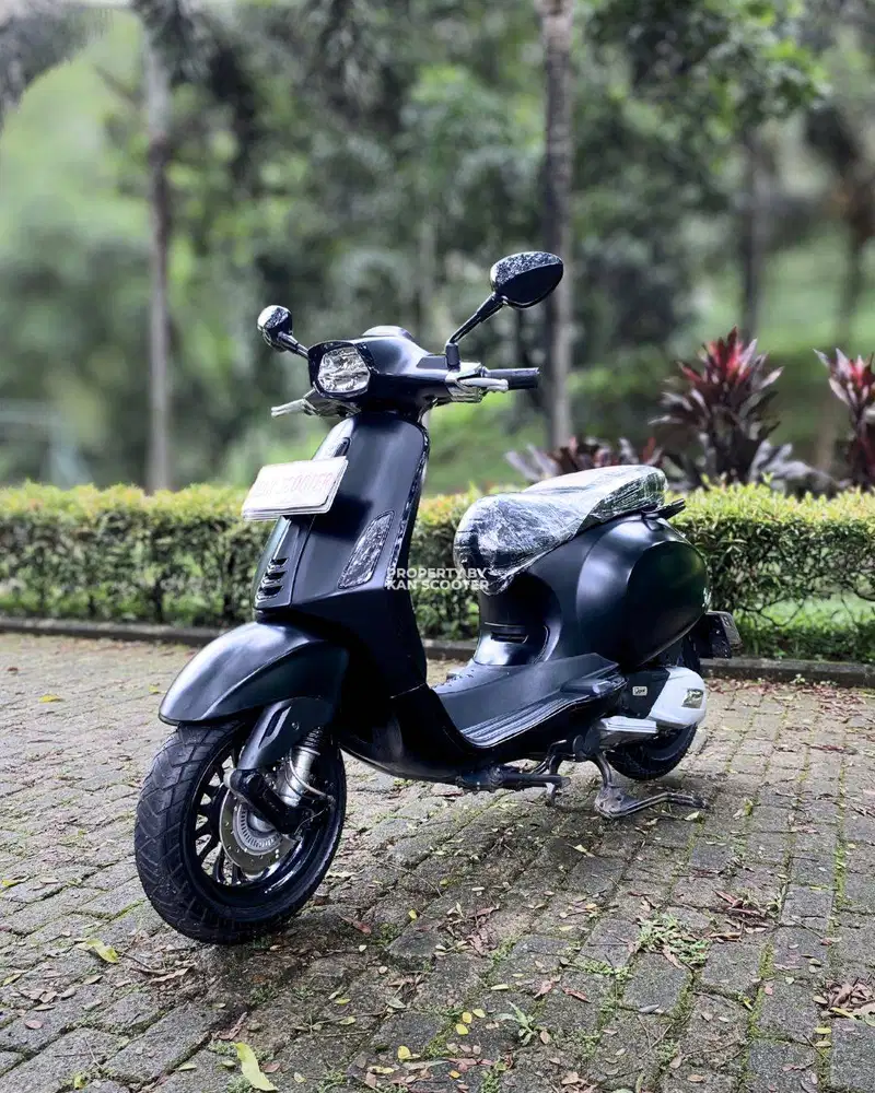 VESPA SPRINT NOTTE “LIMITED EDITION” 2019 BERGARANSI