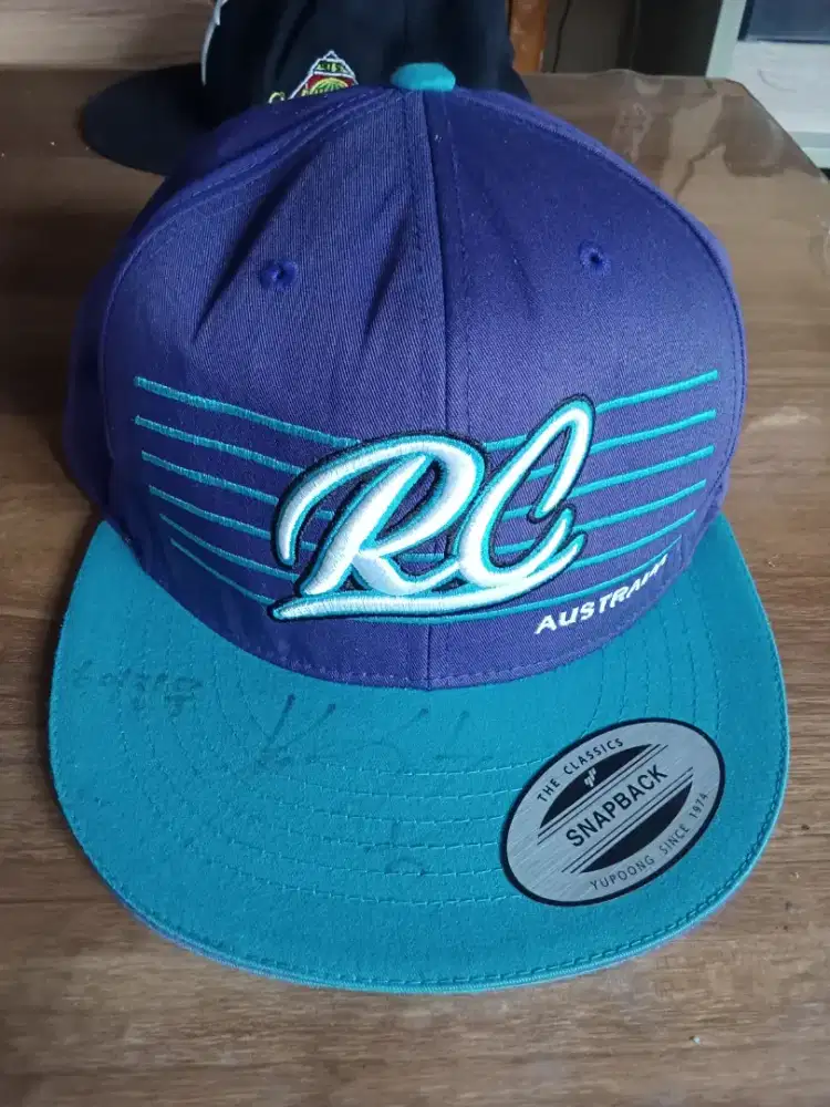 Preloved : Topi Snap Back RIP CURL Ori, Bagus, COD Cijantung Dsk