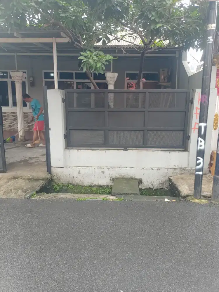 Pagar minimalis plat bolong