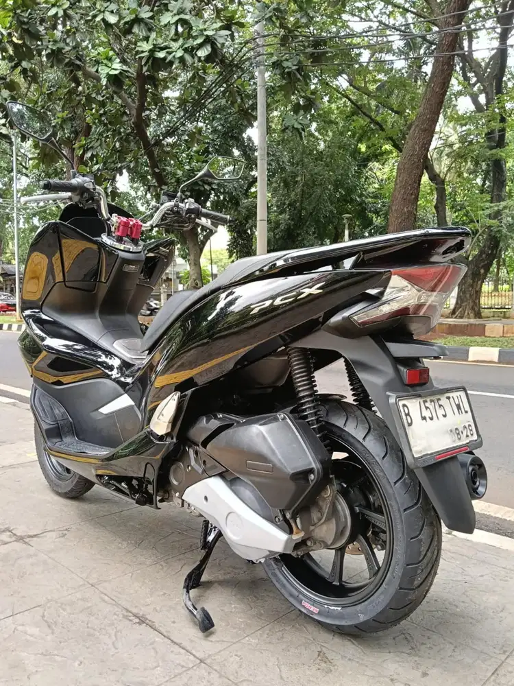 DP MINIM 1.500 CASH KREDIT HONDA PCX 150 ABS THN 2018 PAJAK IDUP