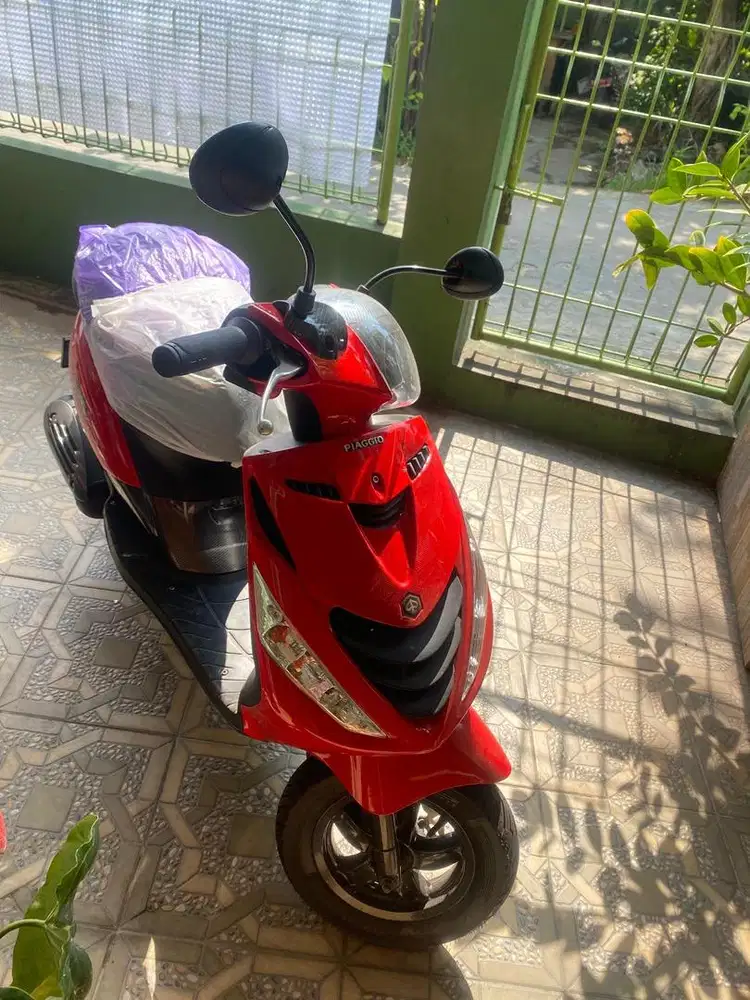 DIJUAL MOTOR BEKAS PIAGGIO ZIP TAHUN 2011
