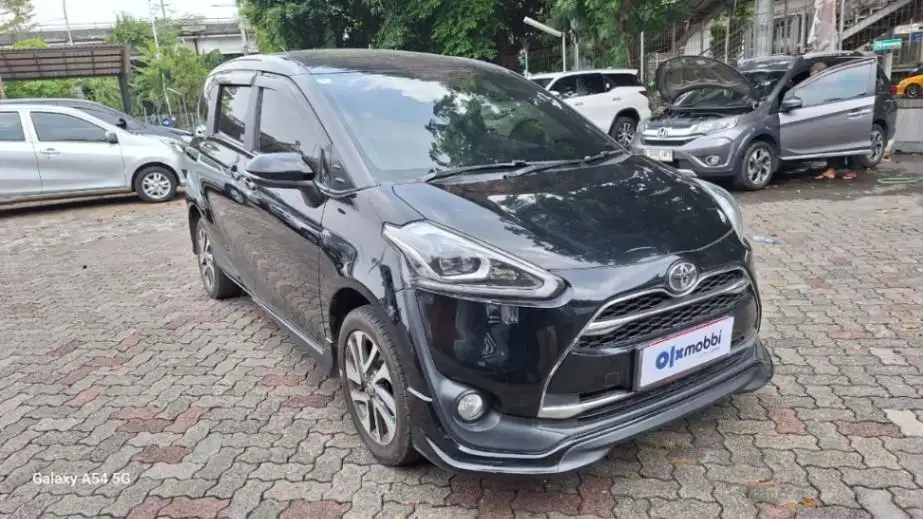 PROMO Low Angsuran Toyota Sienta 1.5 Q Bensin-AT 2016 PYY