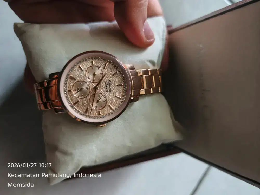 Jam Alexandre christie wanita