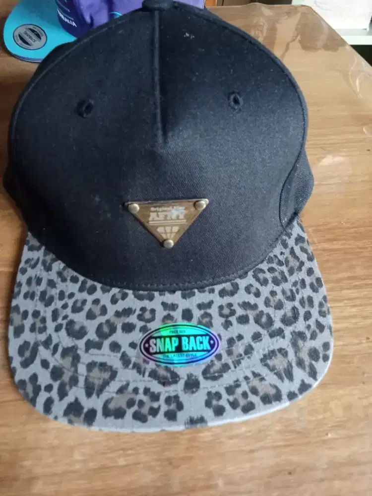 Preloved : Topi Snap Back AFNY Ori, Made in Korea, COD Cijantung Dsk